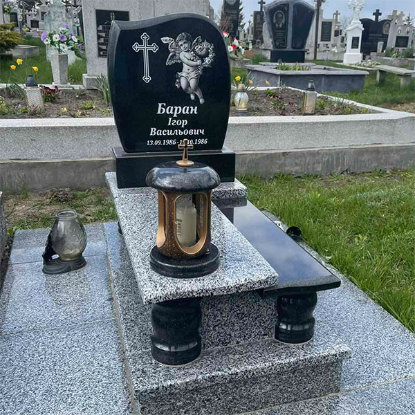 Дитячі пам'ятники з граніту у львові
