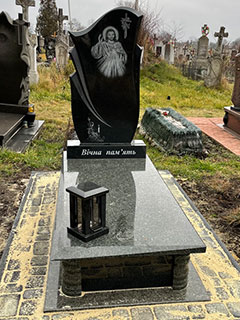 Пам'ятник з граніту львів Пам'ятник гранітний ціна у львові