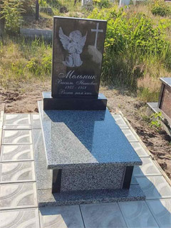 Пам'ятник з граніту дитячий львів Дитячий пам'ятник з ангелом у львові