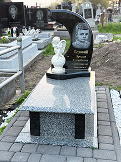 Пам'ятник з граніту дитячий львів Дитячий пам'ятник з ангелом у львові