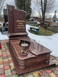 Надгробний пам'ятник з граніту одинарний львів
