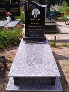 Пам'ятник з граніту одинарний львів Пам'ятник гранітний одинарний виготовлення у львові