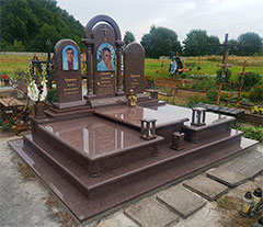 Пам'ятник потрійний з граніту львів Пам'ятник гранітний для трьох поховань у львові