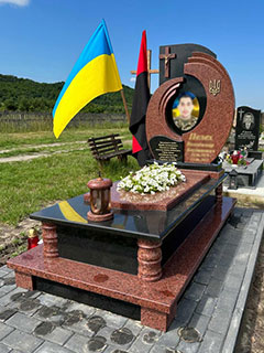 Пам'ятник військовому ЗСУ ціна у львові