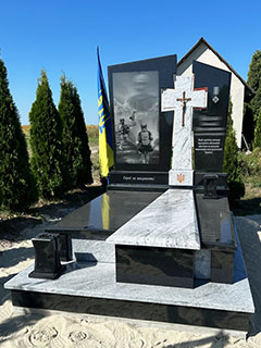 Пам'ятник військовому у львові