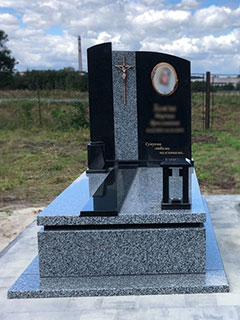 Європейський пам'ятник з граніту одинарний львів