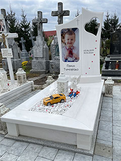 Європейський пам'ятник з граніту одинарний львів