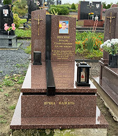 Пам'ятник з граніту європейського зразка ціна львів