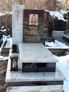 Європейський пам'ятник з граніту одинарний львів