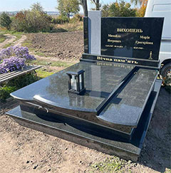 Європейський пам'ятник з граніту подвійний львів