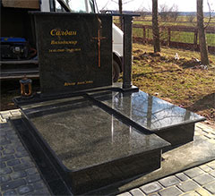 Європейський пам'ятник з граніту подвійний львів